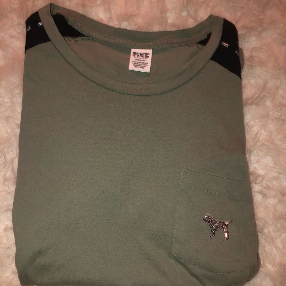 Victoria’s Secret PINK T-Shirt! 🤩